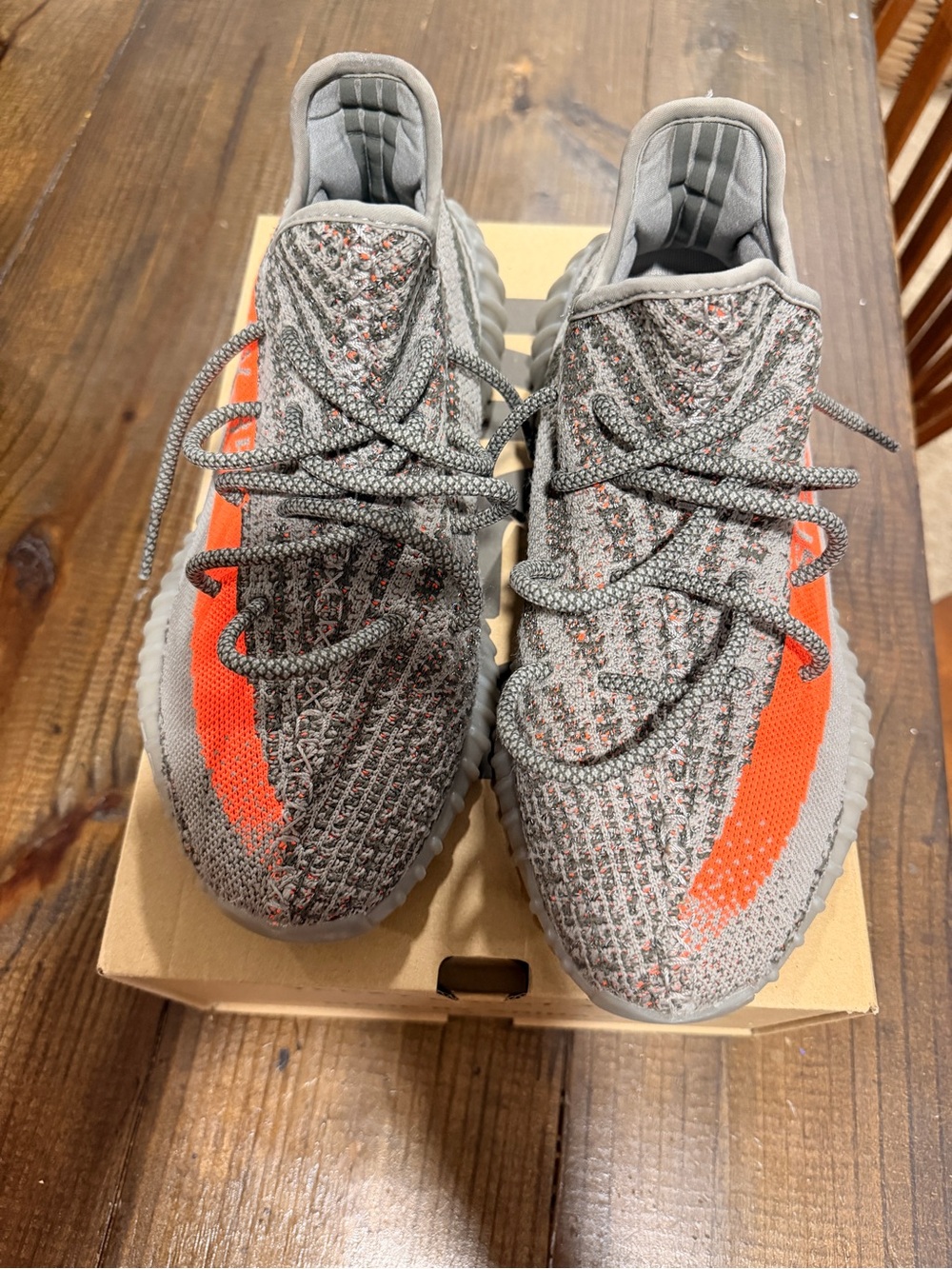 Yeezy Boost 350 V2 sz 10 Men